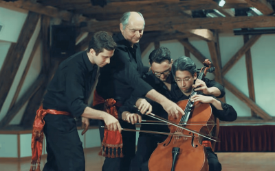 Four Cellists Play Ravel’s Bolero Using One Cello In An Acrobatic Classical Masterpiece