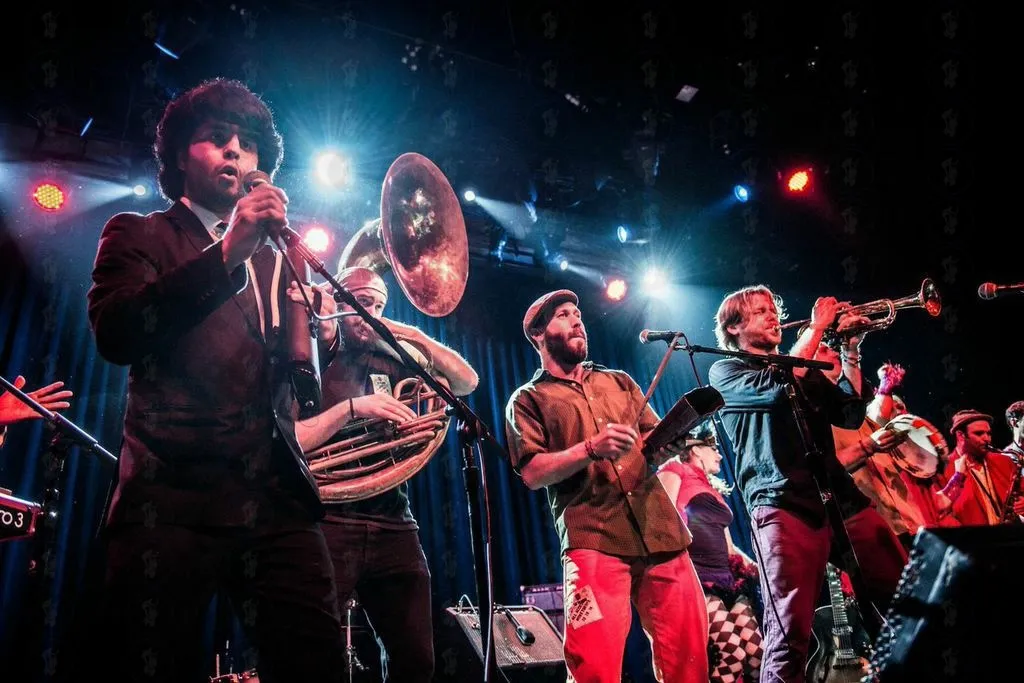 The California Honeydrops R&B And Blues Band From The USA
