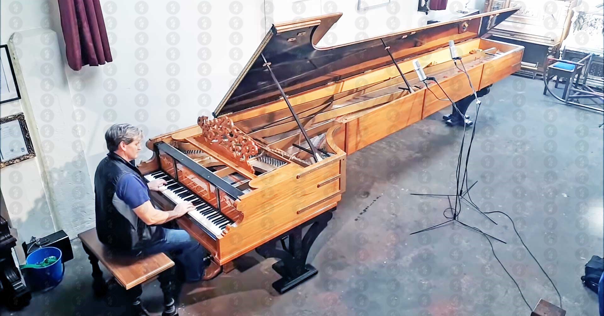 alexander-piano