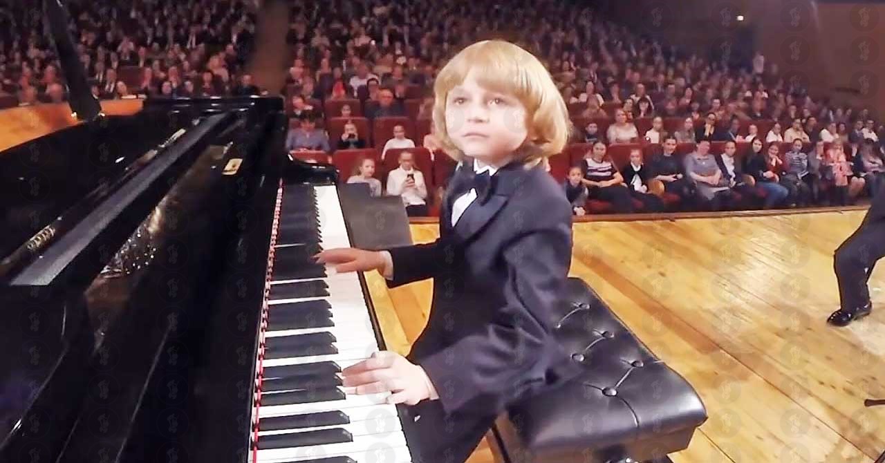 Elisey Mysin Piano Prodigy Who Has Been Compared With Mozart - The Music Man
