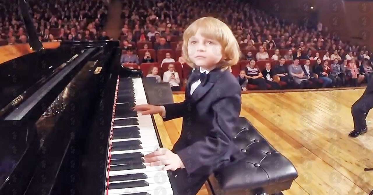 Elisey Mysin Piano Prodigy Who Has Been Compared With Mozart - The Music Man