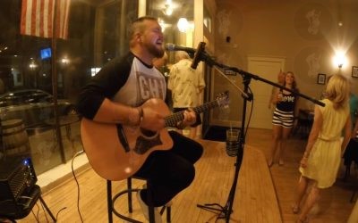 Acoustic Guitarist And Singer Dean Heckel Gets An Indiana Wine Bar Audience Dancing To His Addictive Version Of Valerie