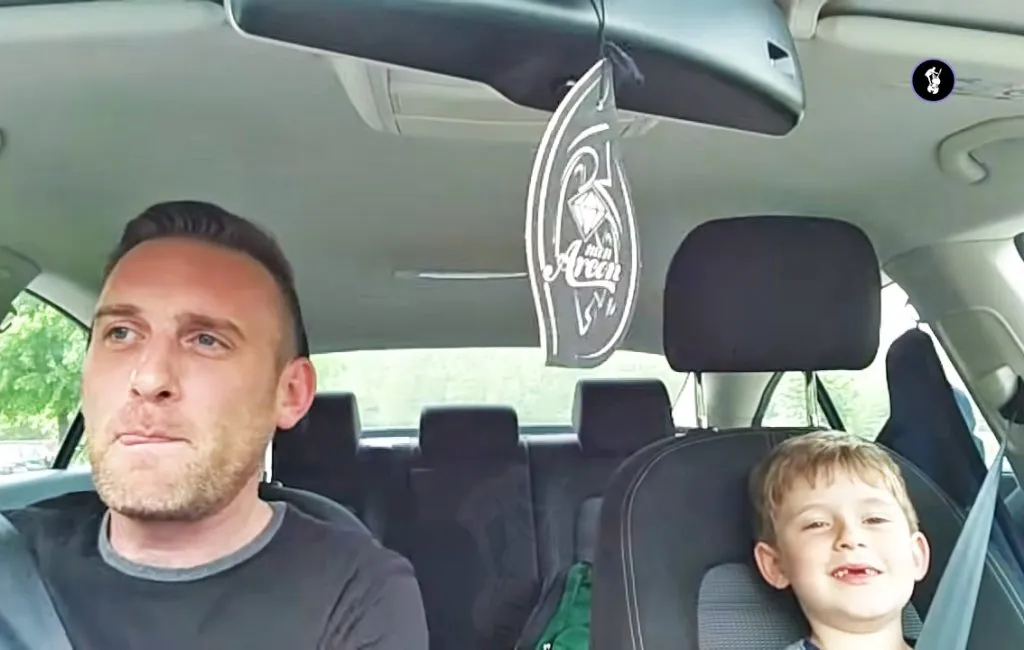 Adorable Dad And Son Singalong In Car To Frank Sinatra Goes Super Viral