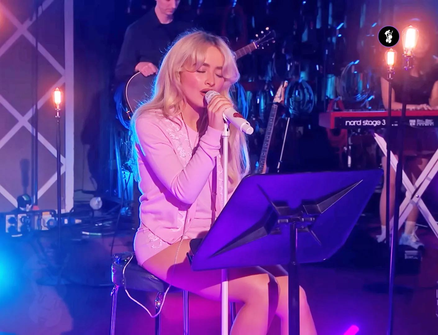 Sabrina Carpenter Stuns With Dreamy Chappell Roan Cover The Music Man