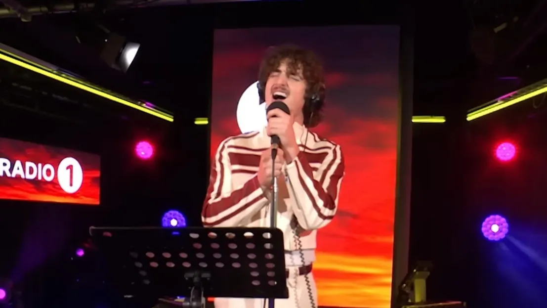 Benson Boone will hit you right in the chest with passionate ...