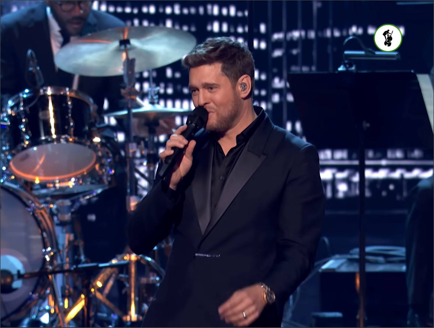 America's Got Talent couldn't get enough of Michael Bublé's feelgood take on Nat King Cole classic “L-O-V-E” for the 2024 finale! - The Music Man