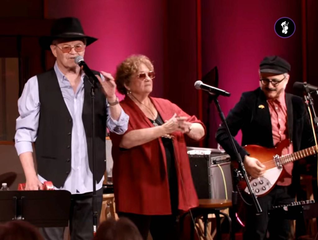 Micky Dolenz Makes Epic Comeback At 81 Reviving The Monkees’ Greatest Hit In Staggering New Live Performance As The Band’s Last Living Member