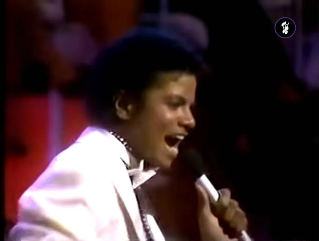 22-Year-Old Michael Jackson Delivered X-Factor, Vocal And Dance Perfection With This Live Duet With Diana Ross On “Rock With You”, And Fans Loved How Happy Young Michael Looked!